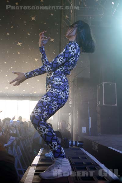 YELLE - 2015-06-28 - PARIS - Hippodrome de Longchamp - 